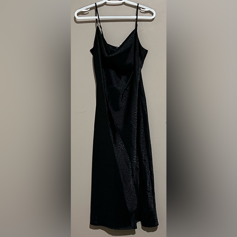 Bar III Black cocktail dress M NWT
LEAVING 5/1